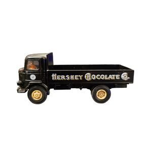 Vintage Hartoy 1992 Hershey's Chocolate Delivery Diecast Truck 1/43 Scale